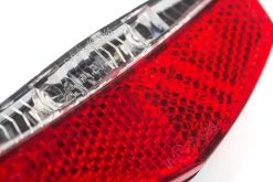 RFR Feu Arrière De Porte-bagages Dynamo TOUR -Pas Cher Vélos Magasin RFR Dynamo TOUR Gepacktragerrucklicht 14310 d